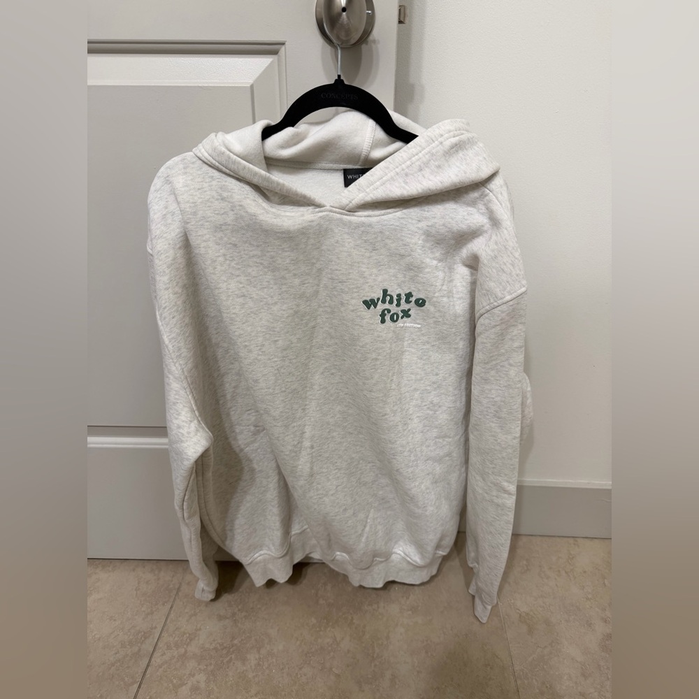 White Fox L/XL 4th Edition Grey Hoodie. 💚⚡️